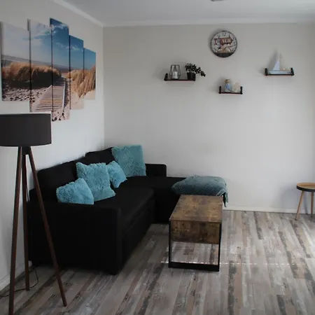 Apartment Haus Boddenruh Holz Wiek auf Ruegen